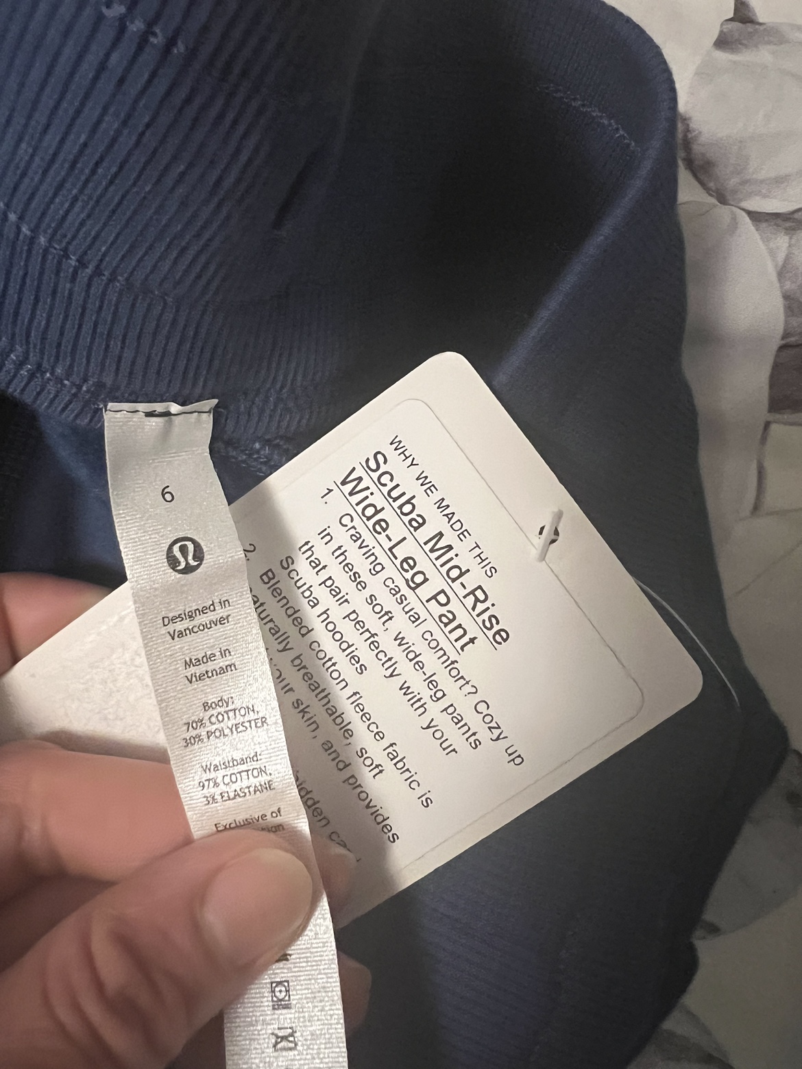Lululemon scuba  wide leg sweatpants size 6 BRAND NEW WITH TAG - photo 3