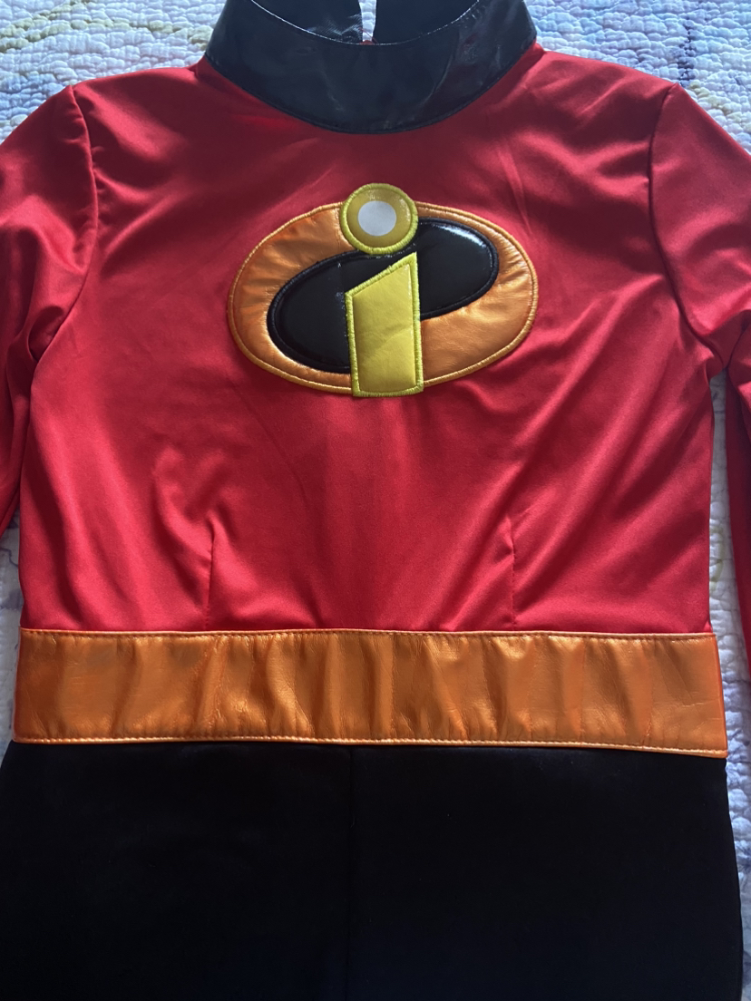 Disney’s “The Incredibles” Classic Boys Costume Sz M - photo 3