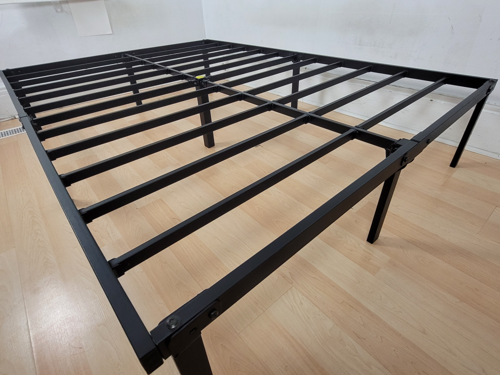 black metal bedframe - full size - photo 3