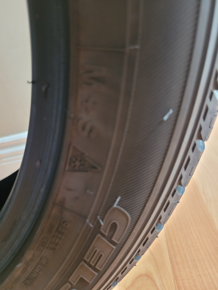 Toyo Winter Tires 215/50R17 - photo 3