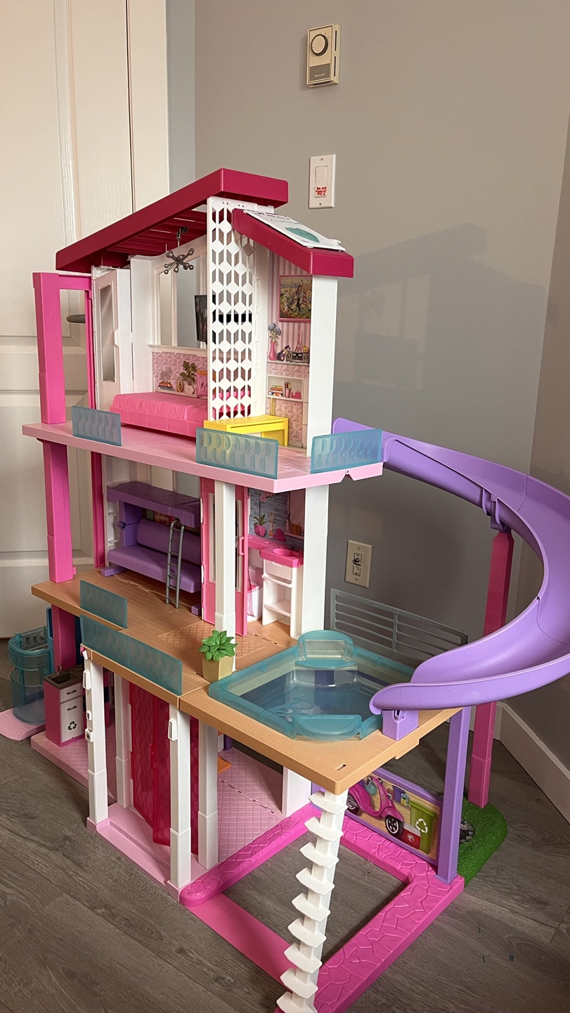 Barbie Dream house w/ Chelsea camper & more - photo 2