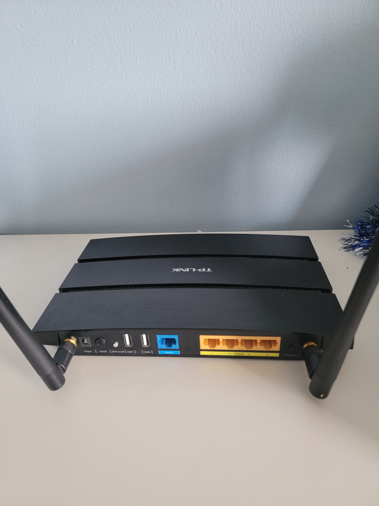TPlink AC 1200 wifi router works with great range image indicator(2)