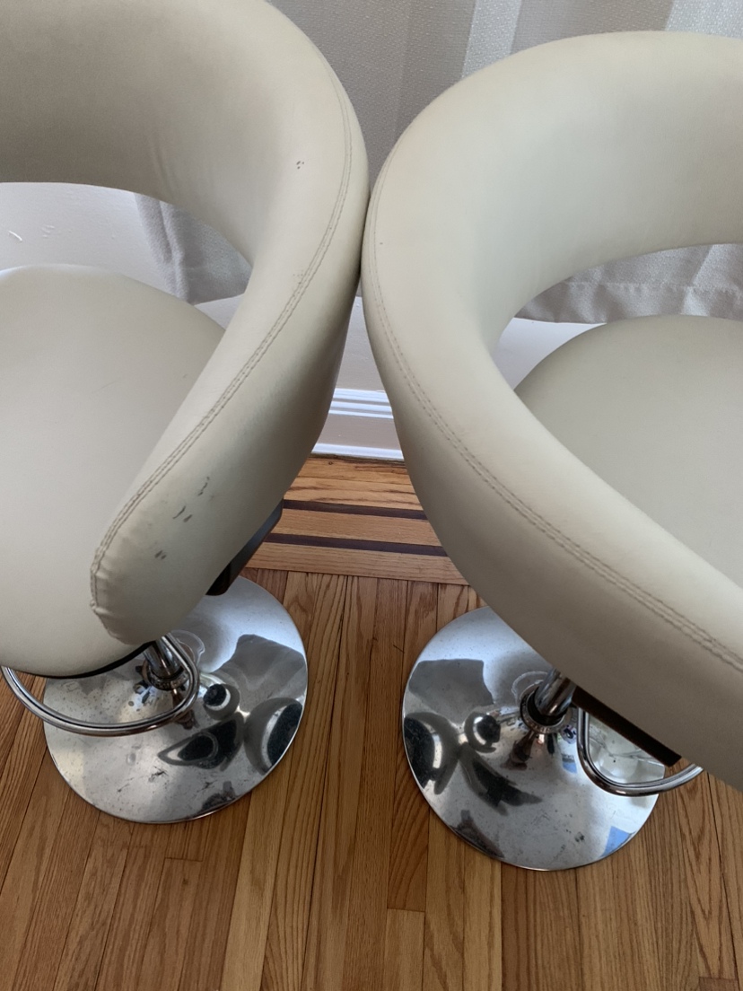 White chrome bar chairs - photo 2
