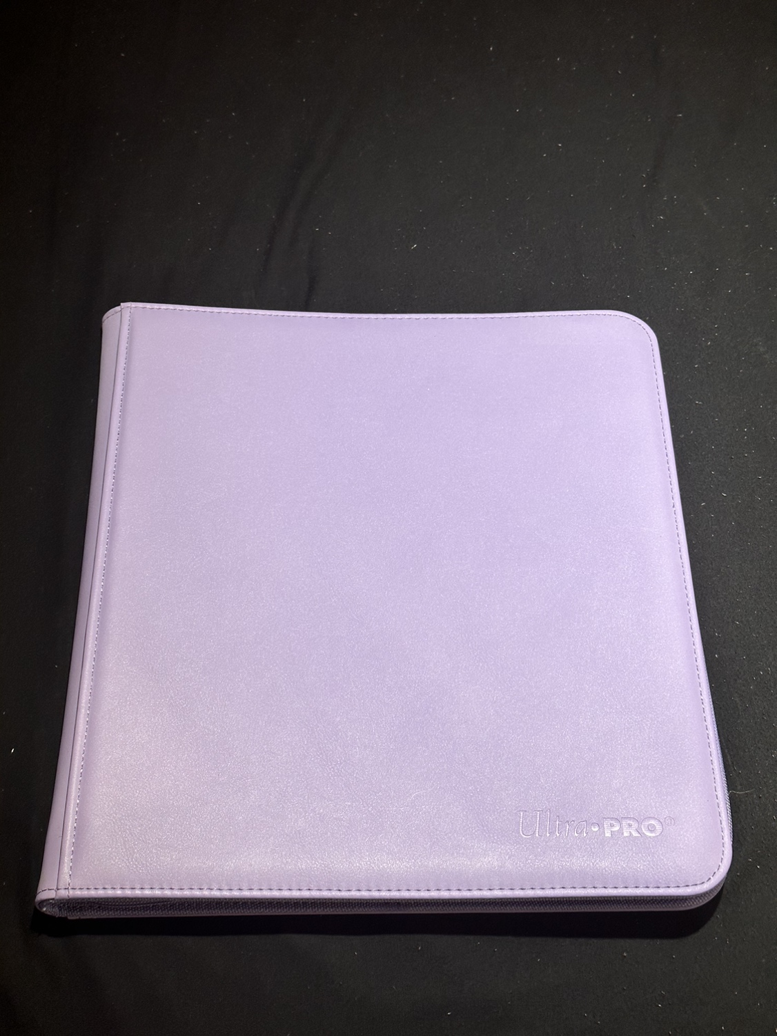 ULTRA PRO ZIPPERED BINDER