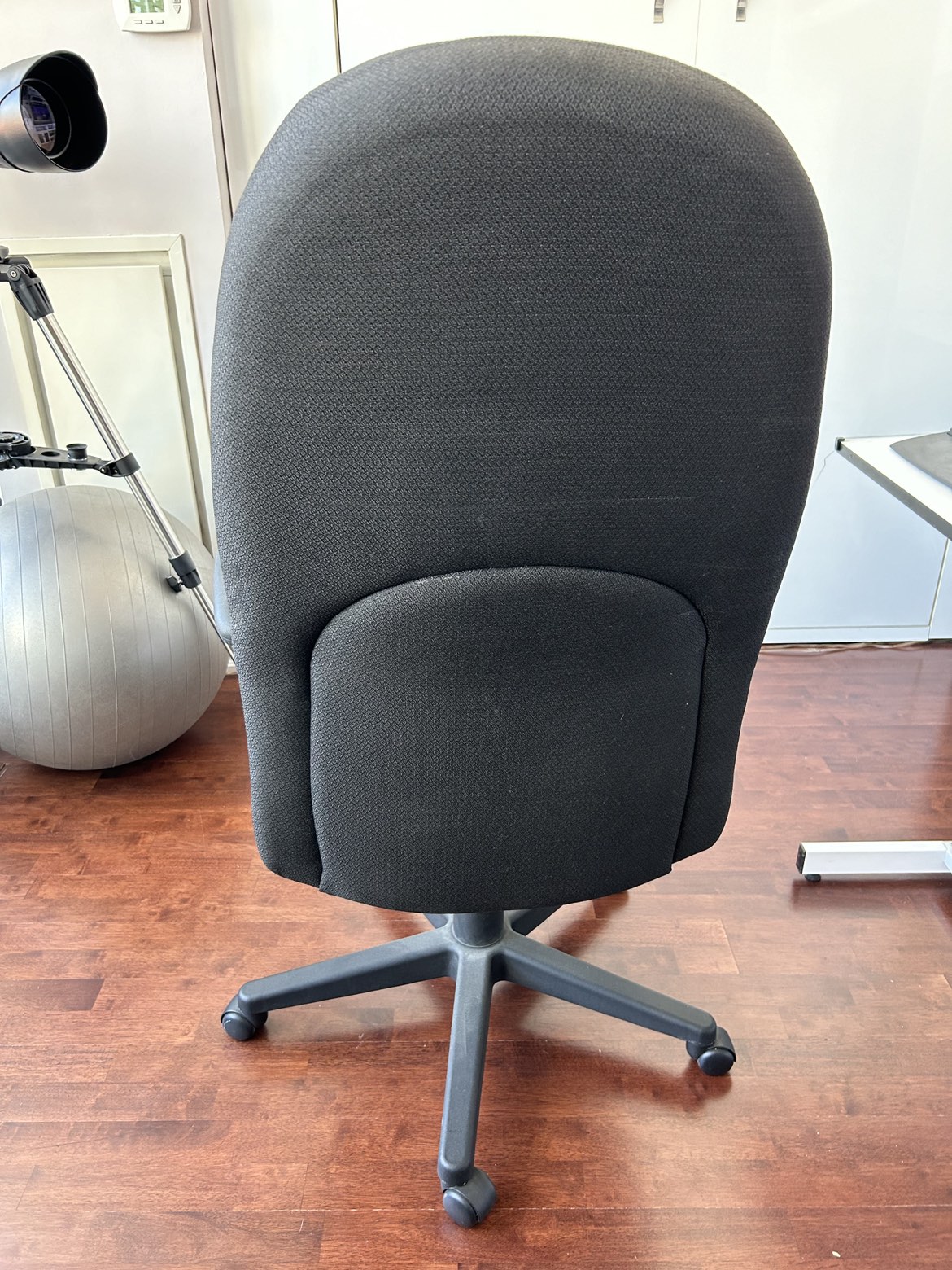 Office desk chair - photo 4