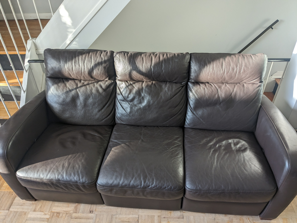 Reclining leather sofa 🤗🛋️ image indicator(3)