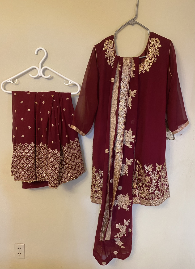 Indian Shara Suit Size 42