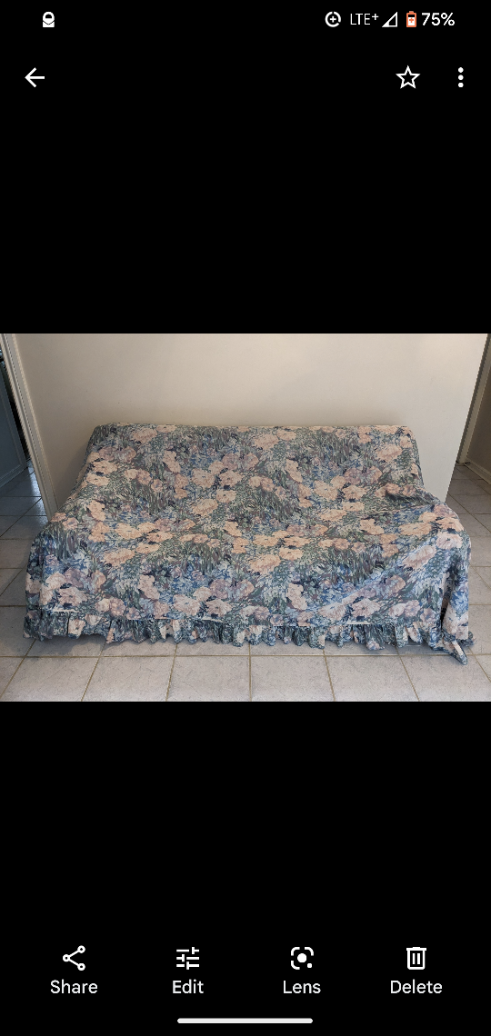 Vintage Loveseat Couch Cover in Floral Print image indicator(2)