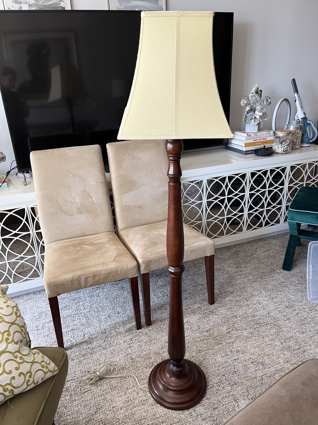 Traditional Wooden Turned Spindel Floor Lamp