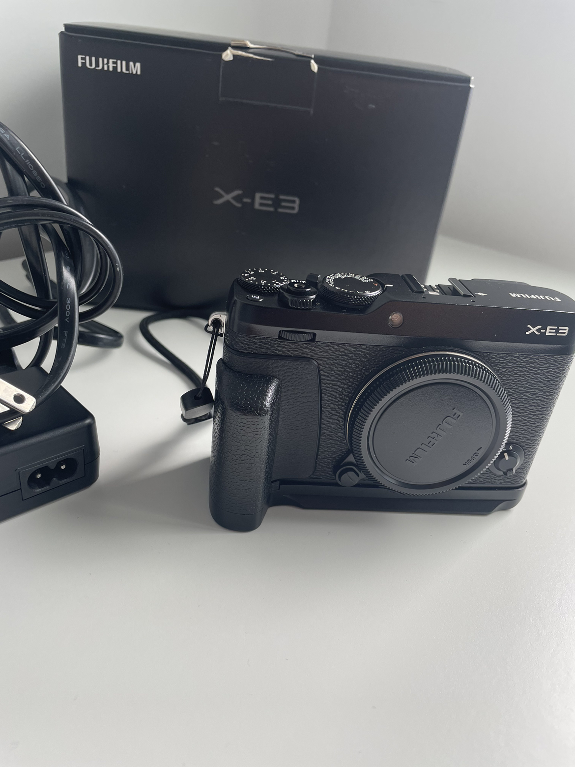 Fujifilm X-E3 XE3 Digital Mirrorless Camera (Body Only)