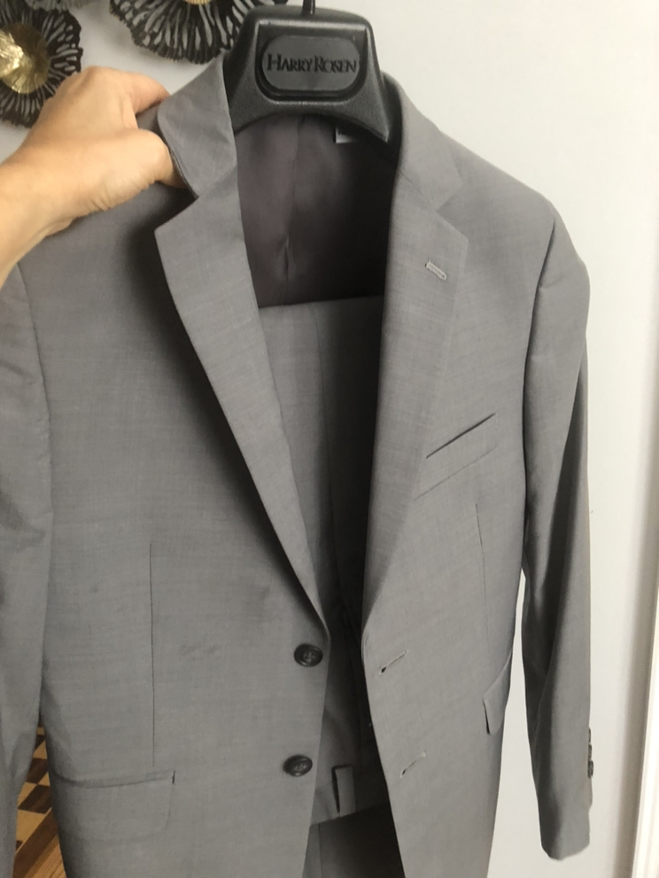 Boy’s suit 2 pieces thumbnail