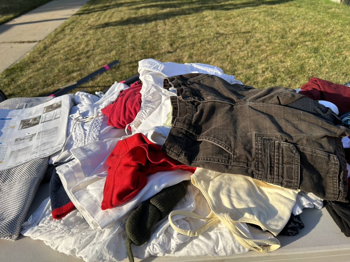 Garage sale - free stuff image indicator(7)