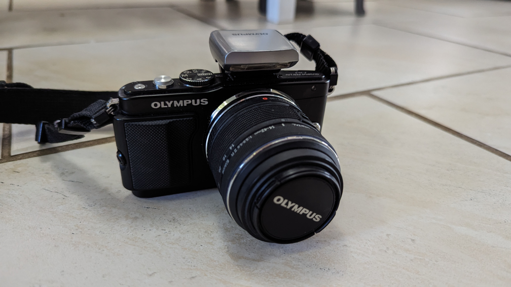 Olympus Pen Lite E-PL5 Mirrorless Camera thumbnail