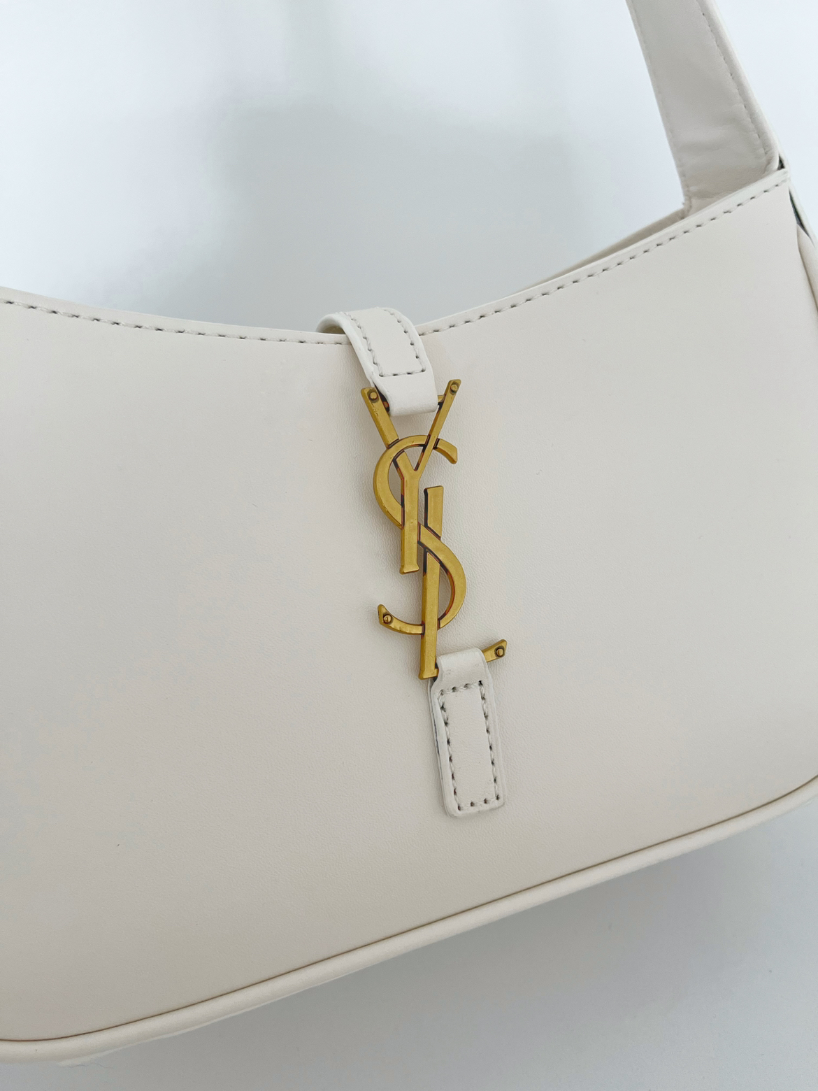 Ysl Hobo Shoulder Bag - photo 4