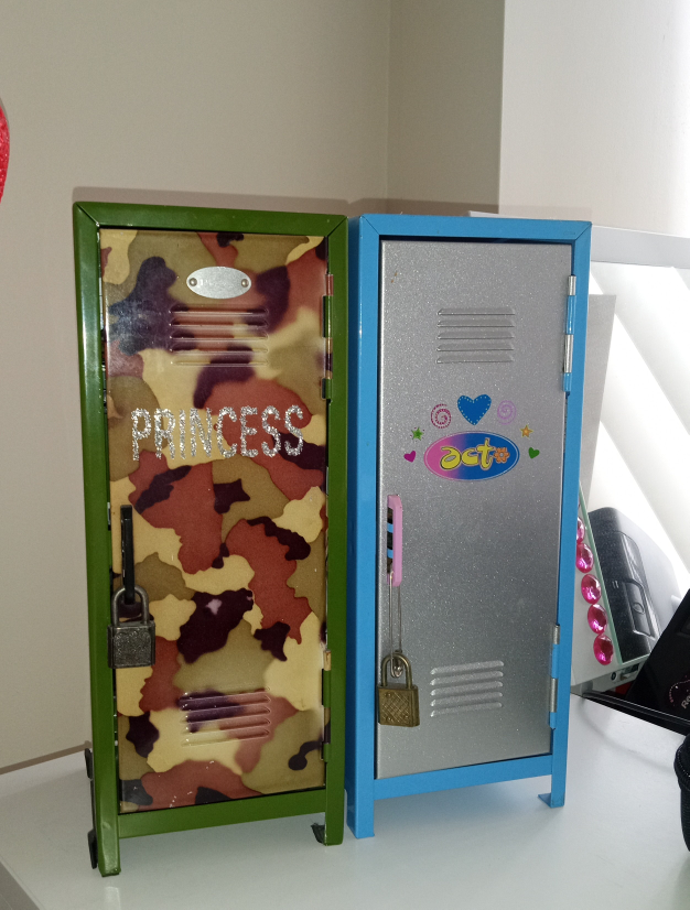 Y2K/Collectible Mini Lockers - photo 2