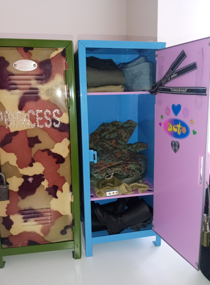 Y2K/Collectible Mini Lockers