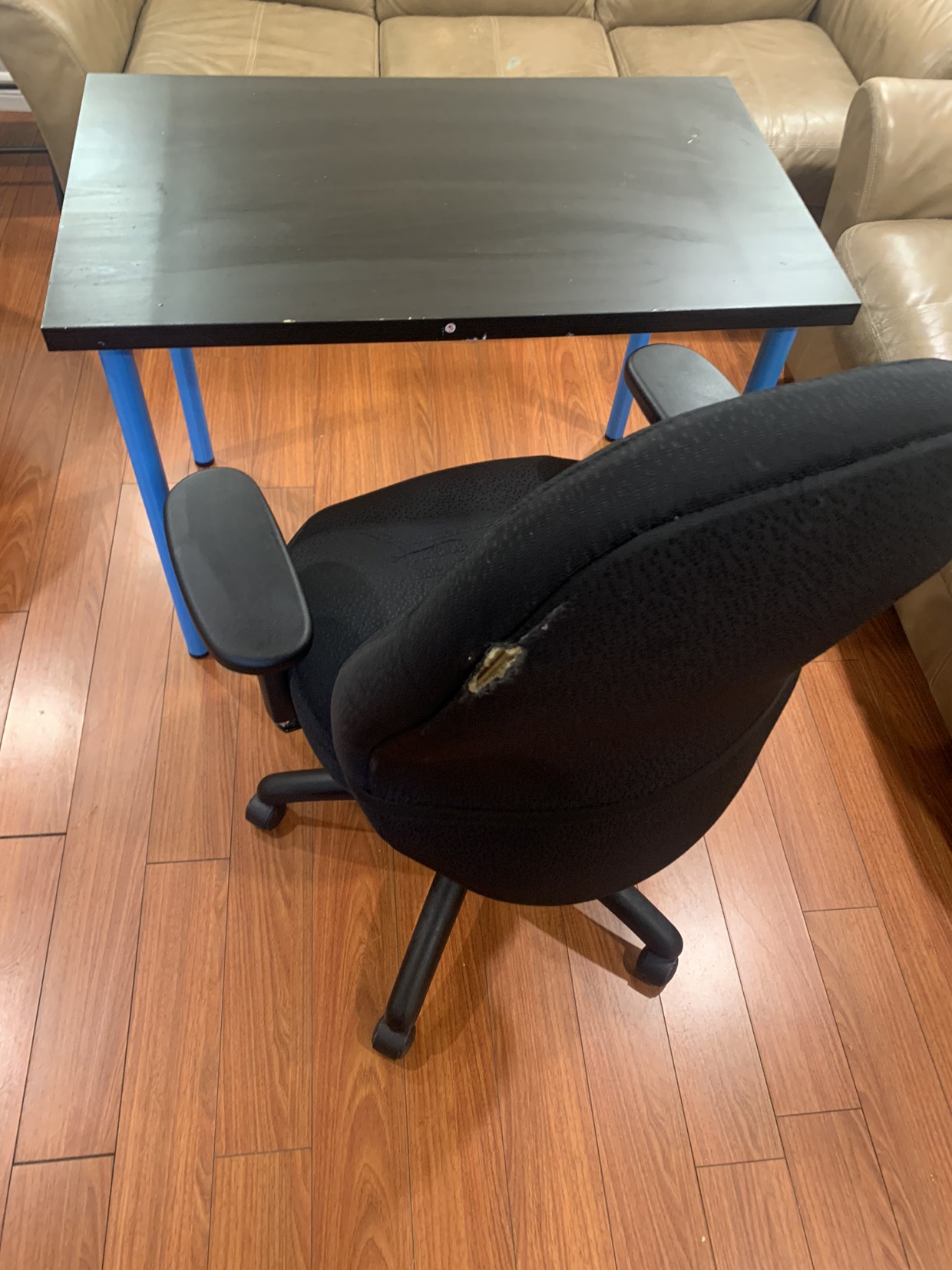 Office chair + Ikea table - photo 5