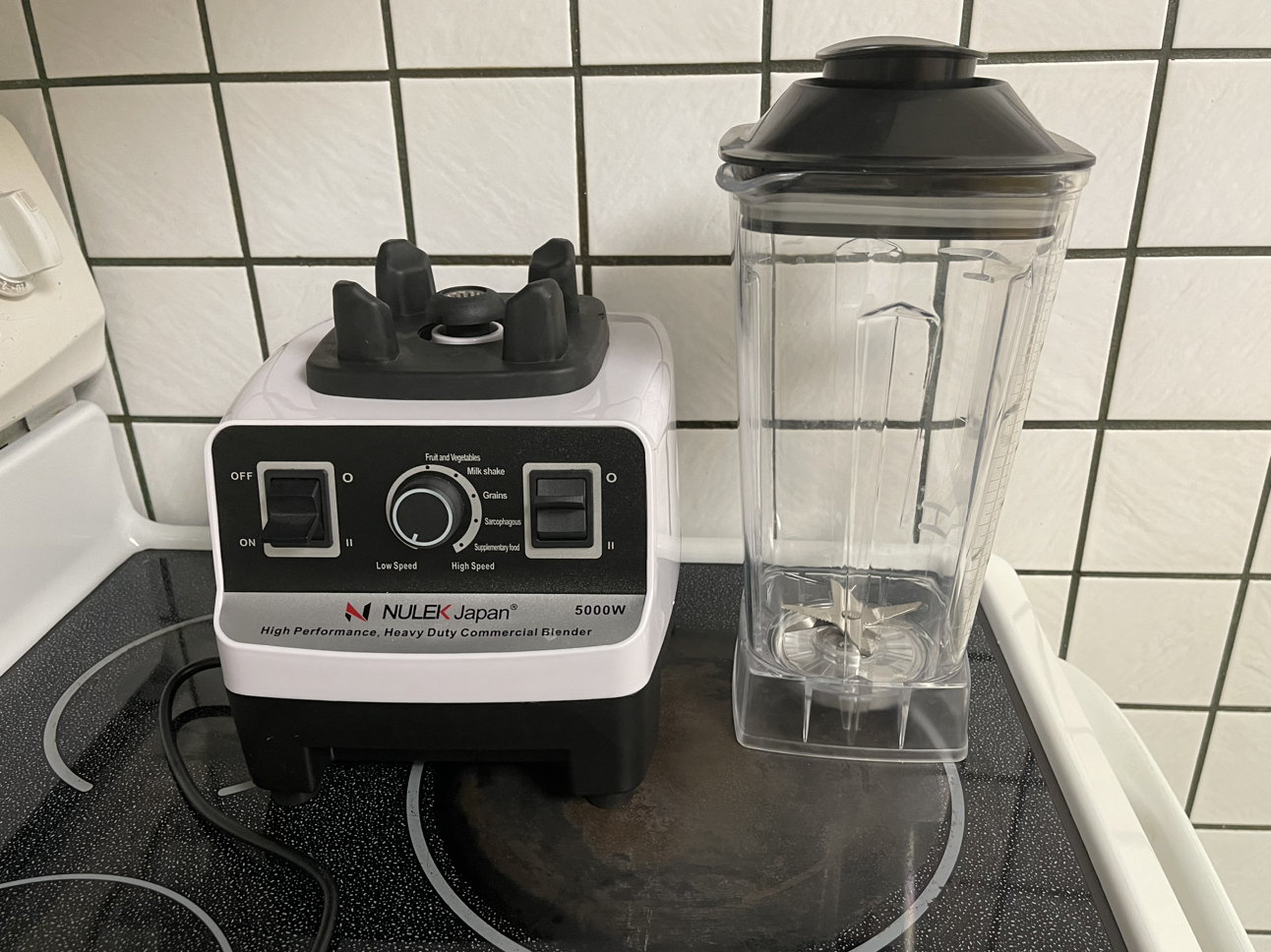 Blender / Grinder for Juice, Veggies etc. 95% New Moving sale - photo 2
