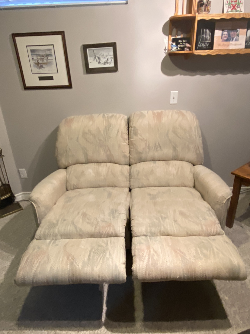 Love seat - photo 2