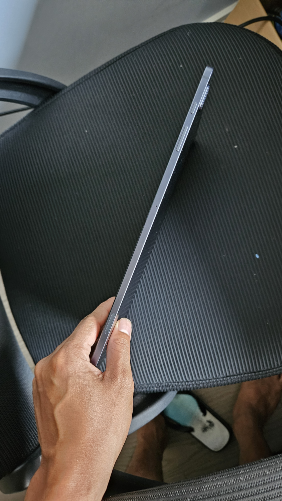 SAMSUNG GALAXY TAB S7 FE thumbnail