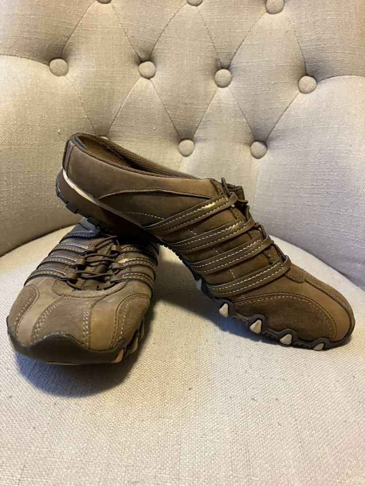 Skechers slip in sneakers size 8.5 - photo 2