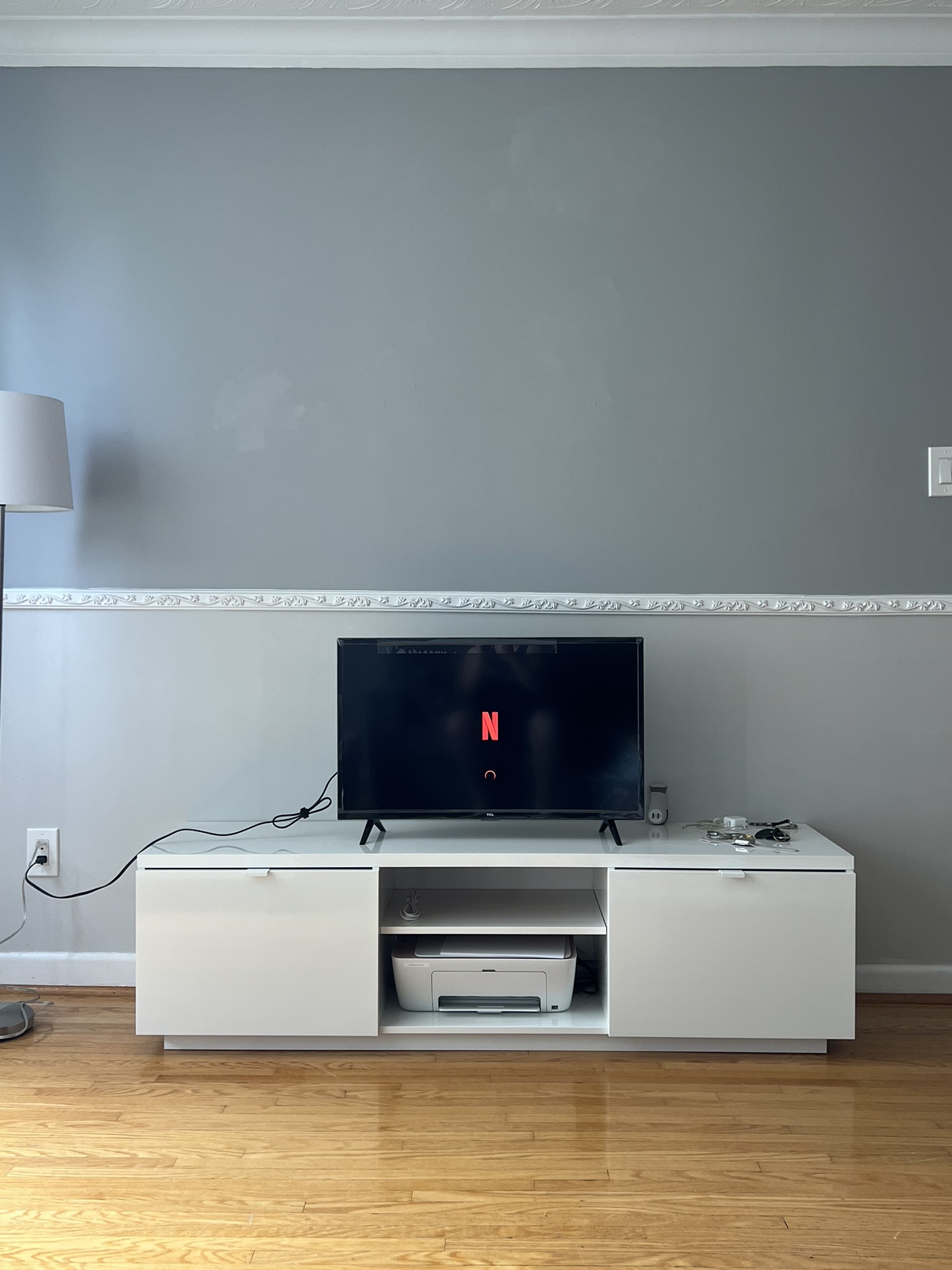 TCL 32" Class 3-Series HD LED Smart Android TV image indicator(4)