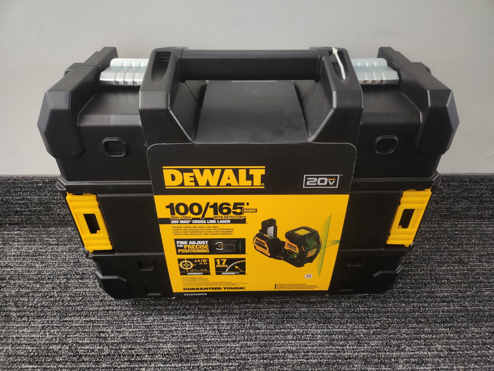 DEWALT 20V MAX 100/165' SELF LEVELING CROSS LINE GREEN LASER - photo 2