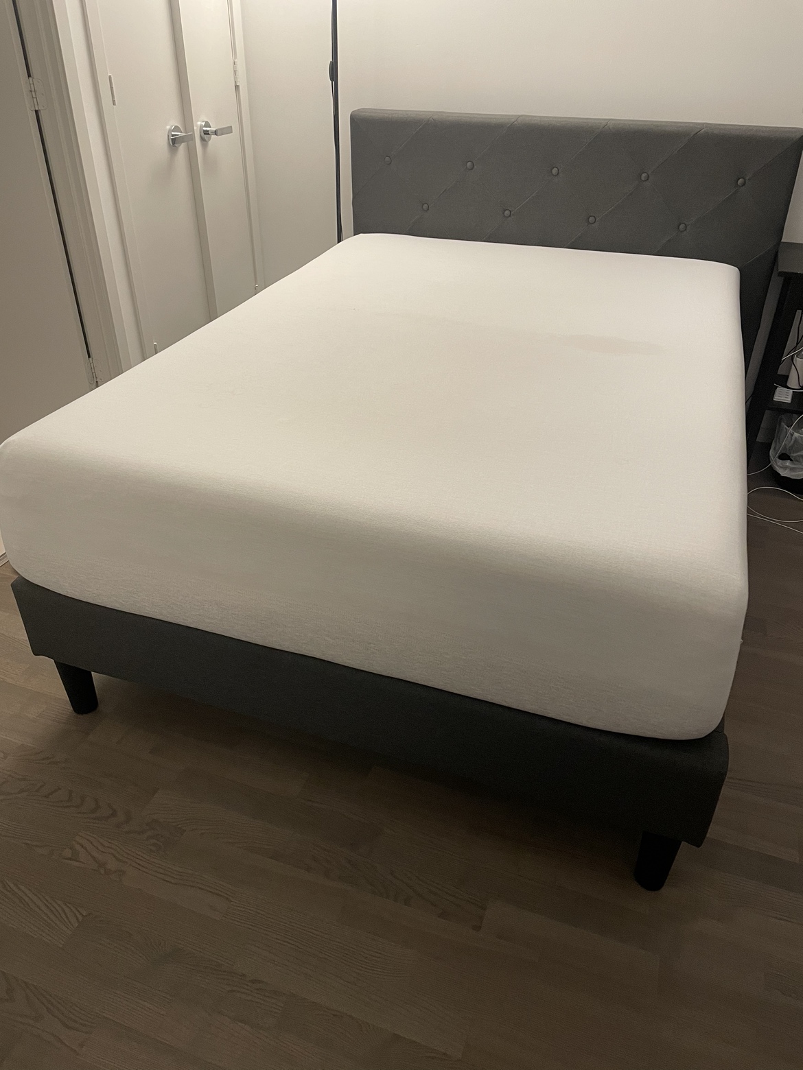 (Deliverable) Casper Full size mattress & frame