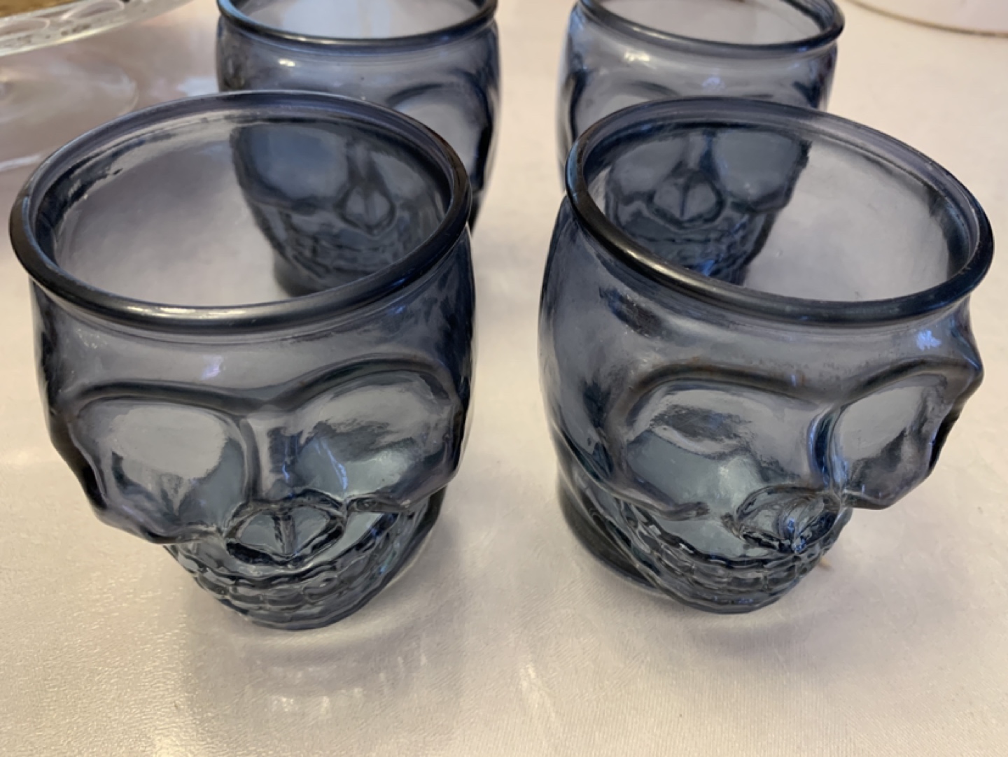Rare glass cup set, never used image indicator(3)