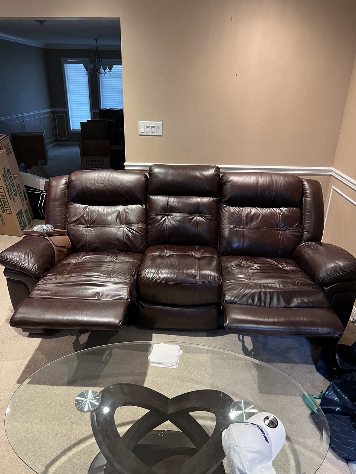 Leather couch - photo 3