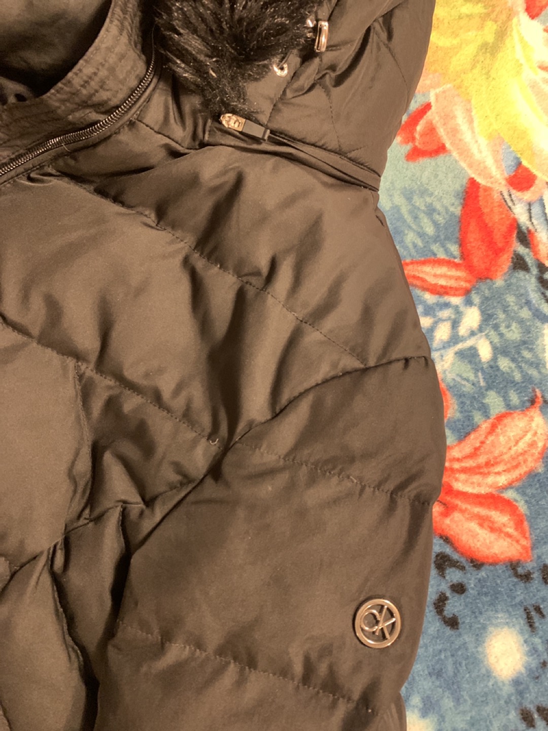 Winter jacket for women image indicator(3)