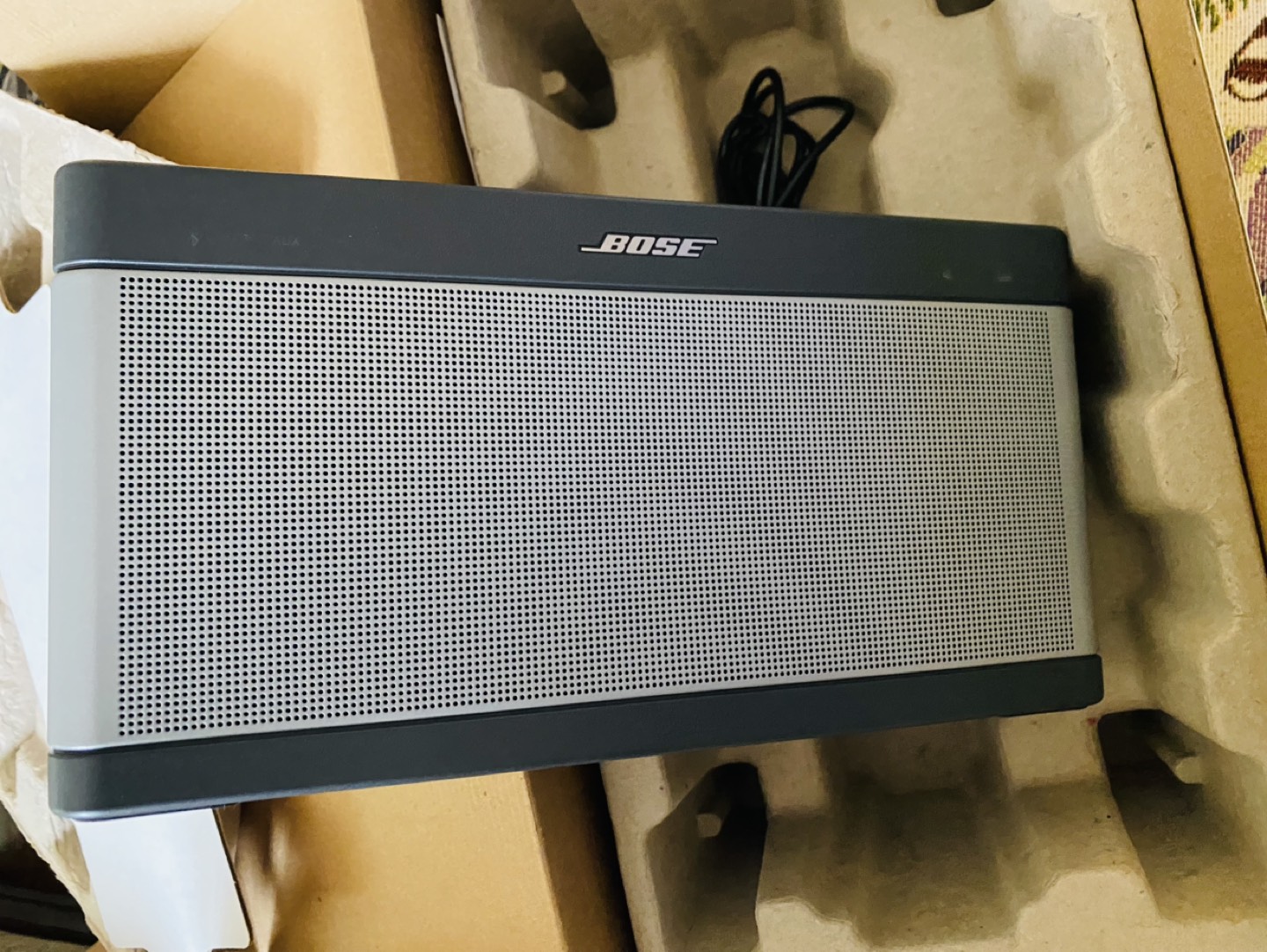 Bose SoundLink III Bluetooth Speaker image indicator(5)