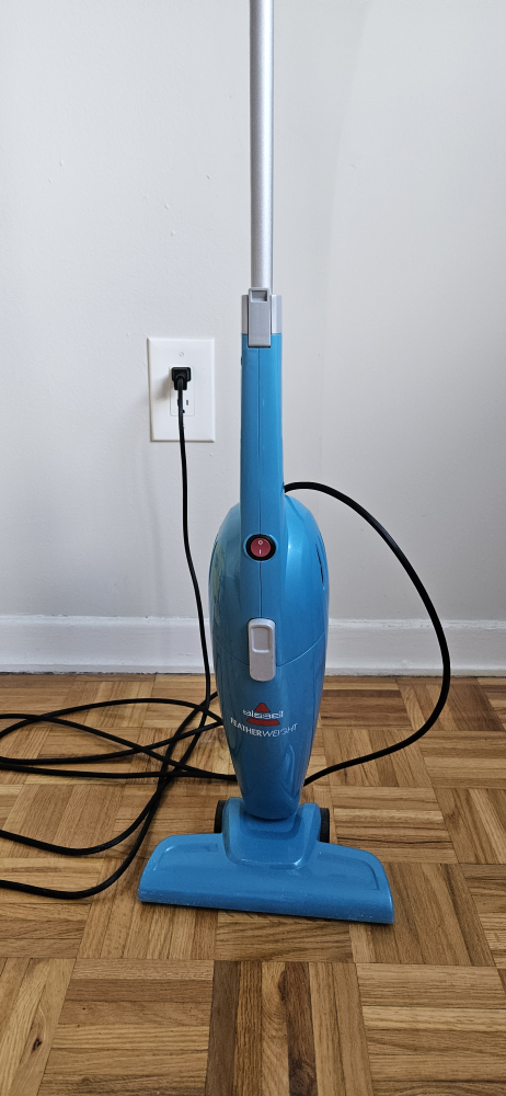 Stick Vacuum (BISSELL)
