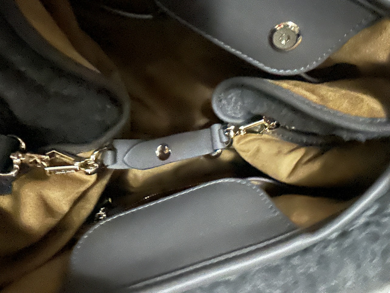 Max Mara bag image indicator(3)