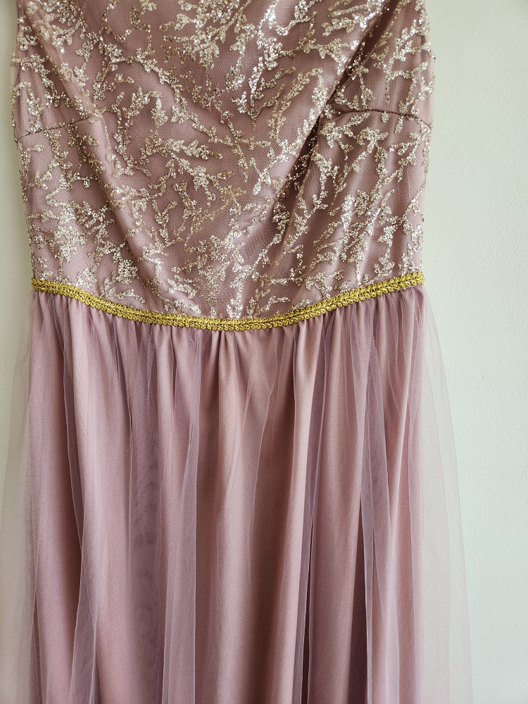 long tulle dress image indicator(3)