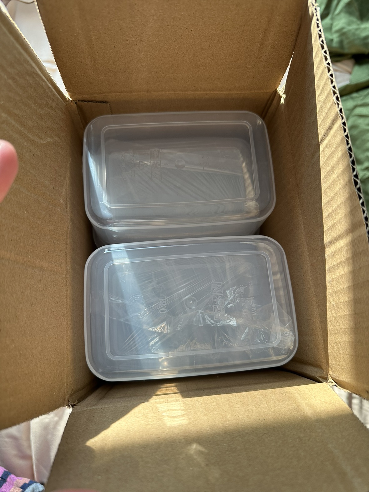 Plastic containers - photo 2