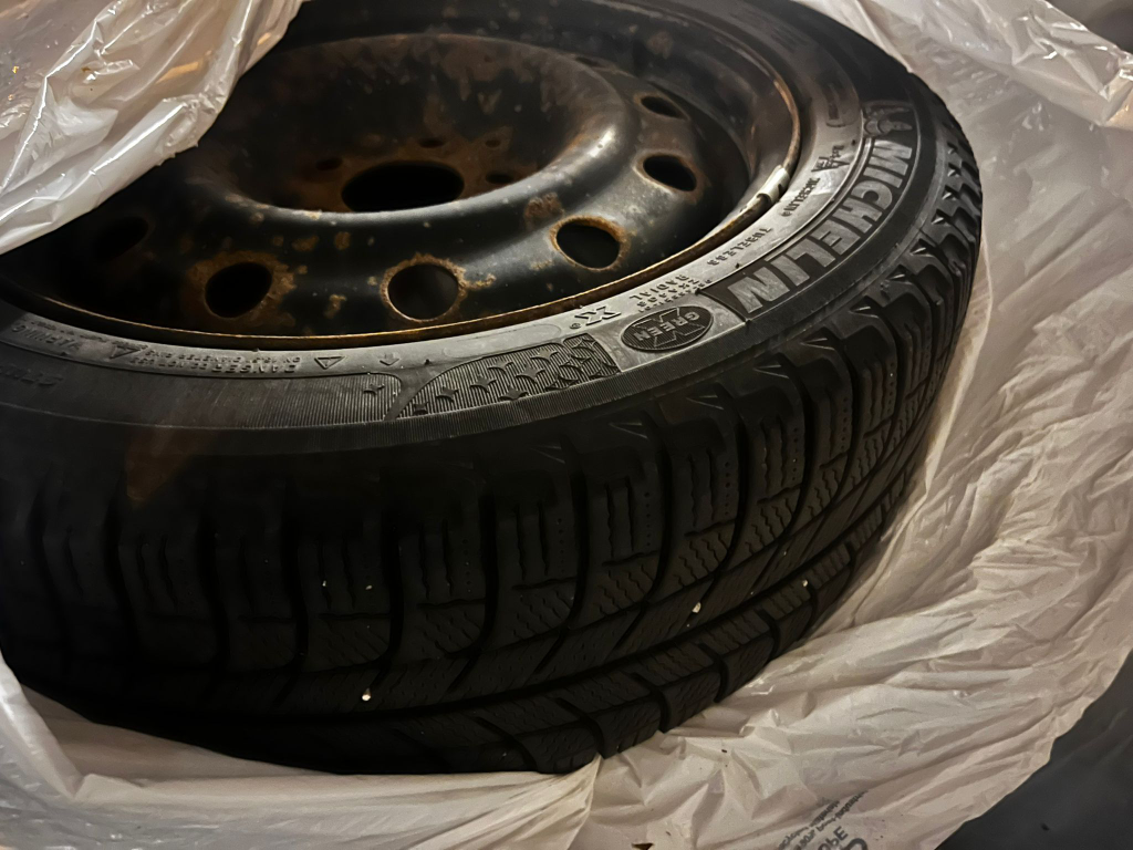 Winter Tires (4) with rim for Honda Civic