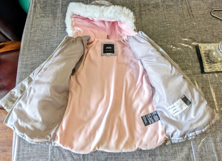 Beautiful Cozy youth jacket $20 size S(6) - photo 2