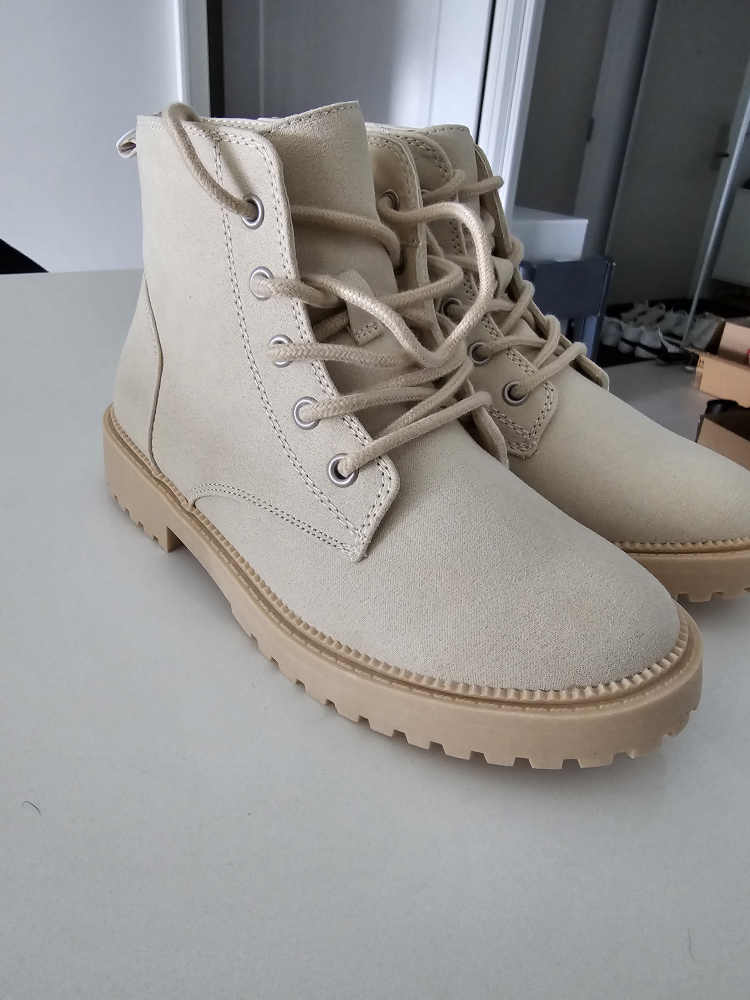 Girls combat boots beige size 2