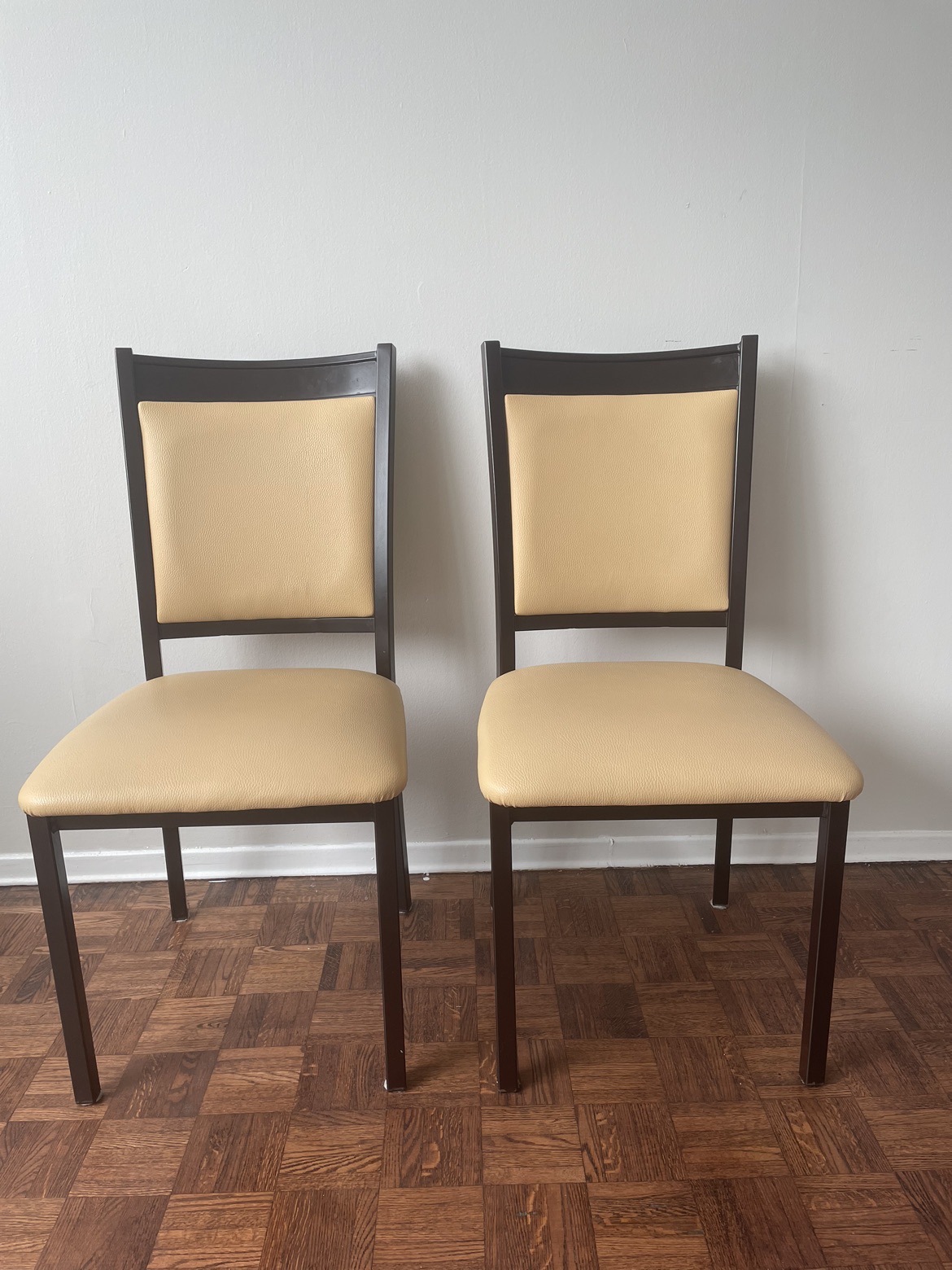 2 Chairs