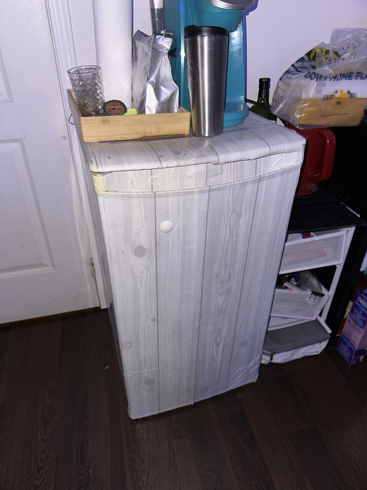 Mini fridge