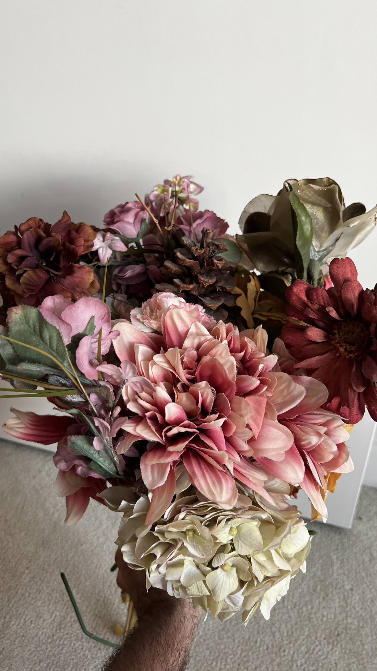 Fake Flowers Decorative thumbnail