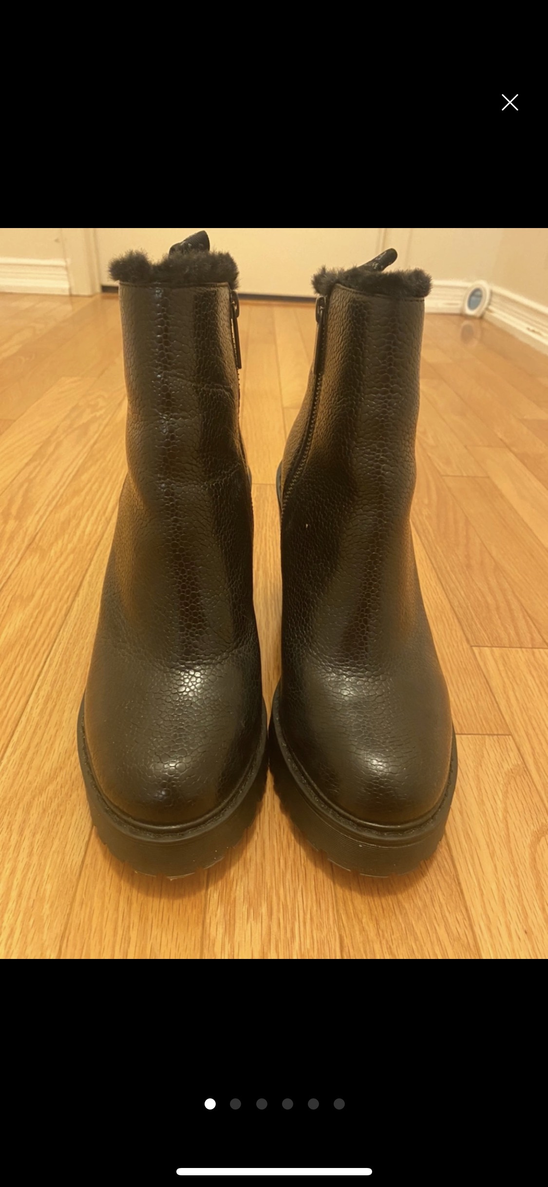 BRAND NEW EXCLUSIVE DR. MARTENS HEELED BOOTS WITH FUR LINING