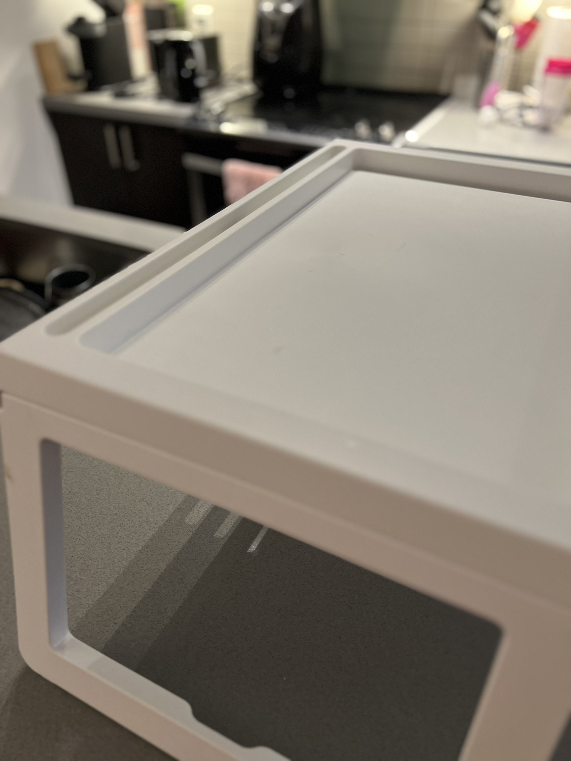 Breakfast in bed table image indicator(2)