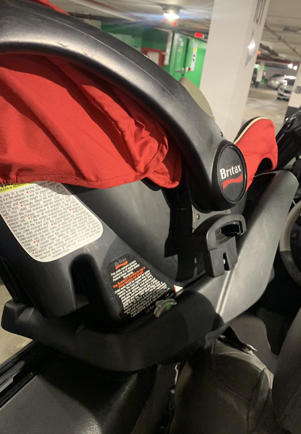 BABY CAR SEAT (Britax B-SAFE) image indicator(7)