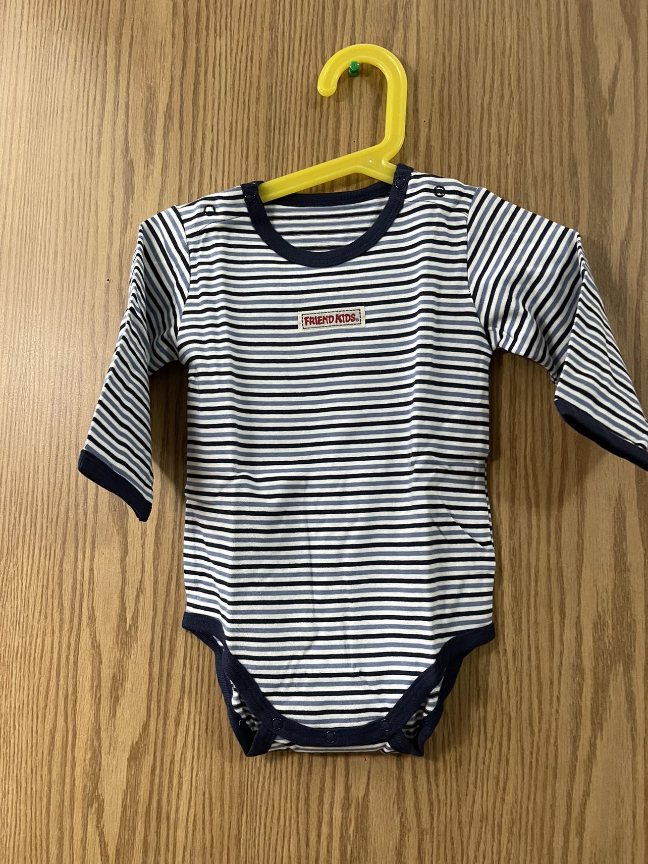 Baby wear thumbnail