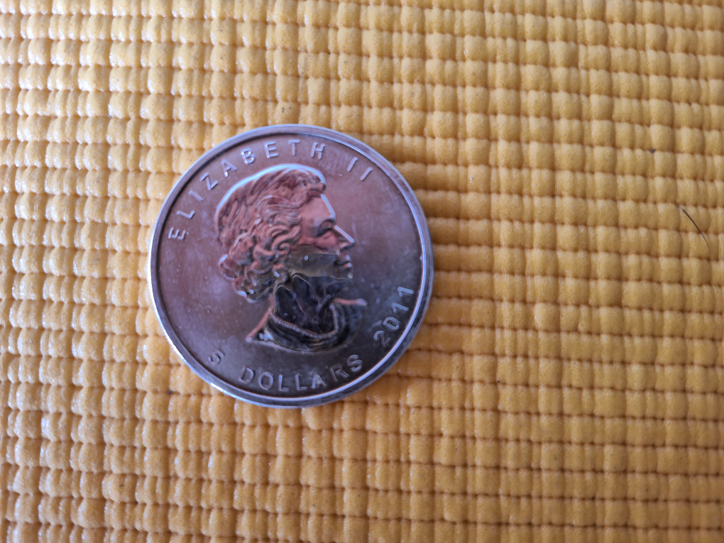 Mint Pure Silver .999  Canadian $5 Maple - photo 2