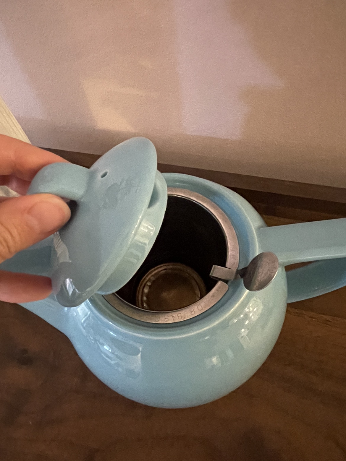 London Pottery Teapot with Infuser image indicator(2)