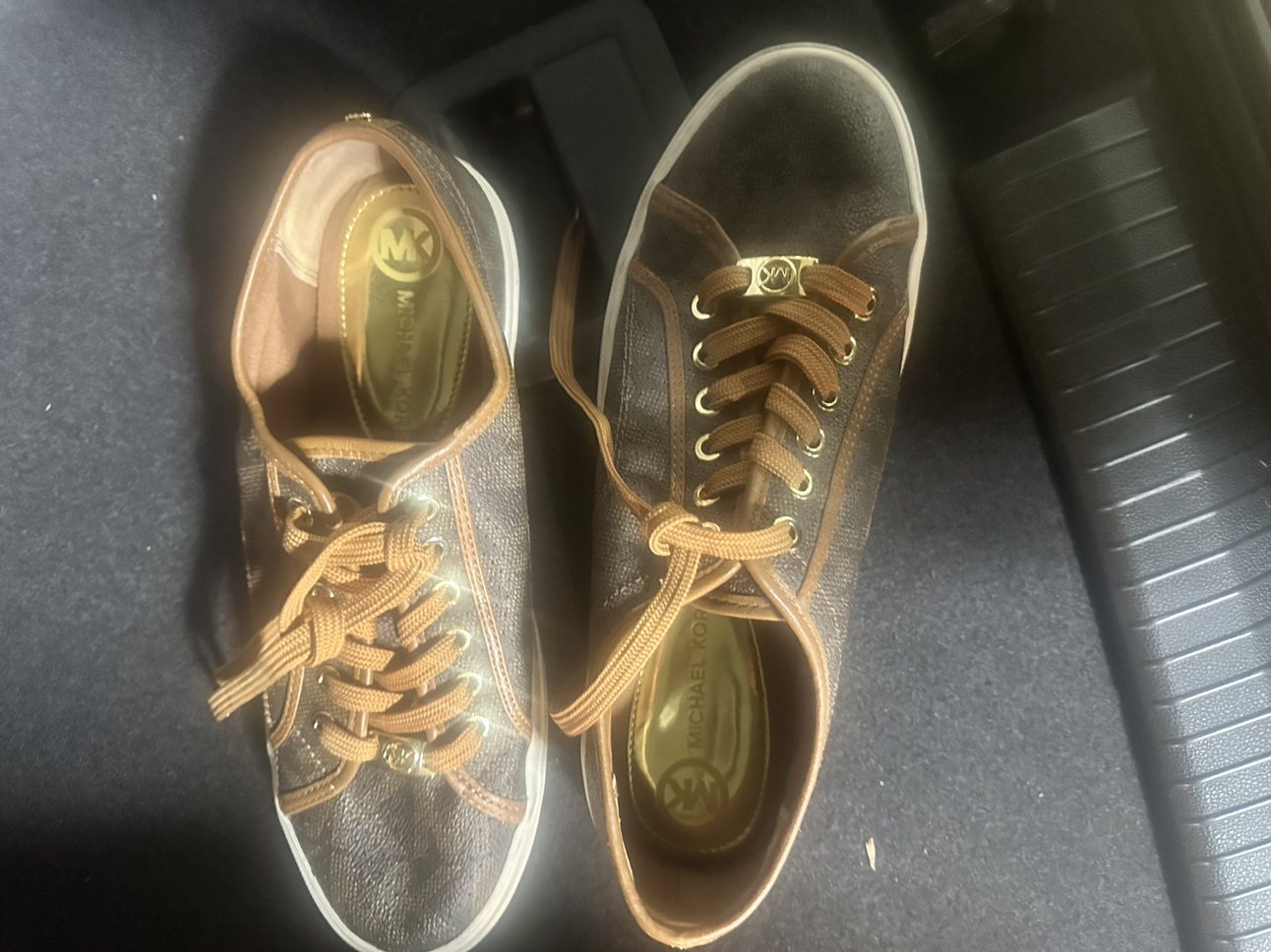 michael kors - size 10 women never worn