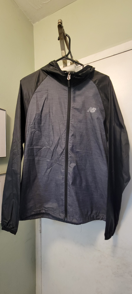 New Balance wind breaker, small